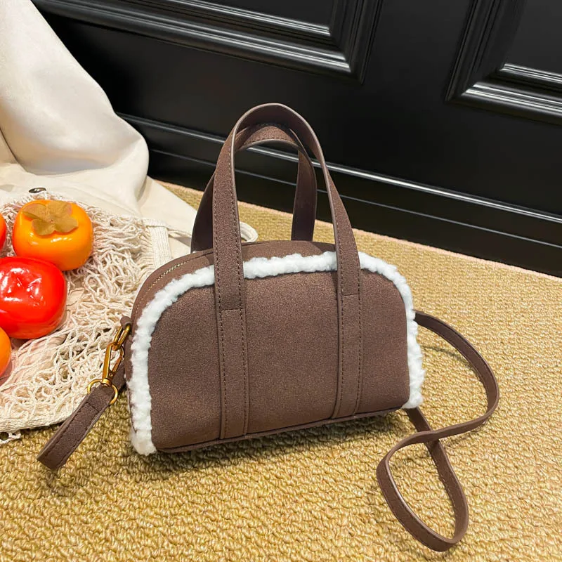 

Viral Trend Faux Fur Bowling Bag - Winter Retro Frosted Commute Handbag, Korean Niche Single Shoulder Crossbody Bag for Women