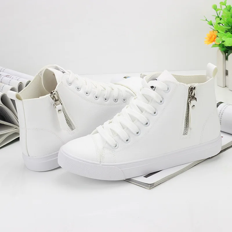 2022 Autunno e Inverno Nuove Donne Scarpe alte Vulcanizzate Pu Leather Lace-up Appartamenti Moda Sneakers Best Venditori Stivali Promotin