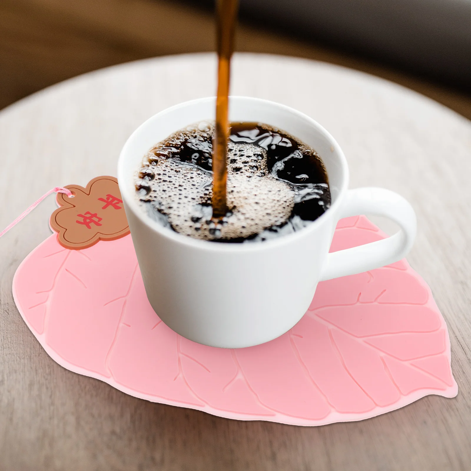 

2Pcs PVC Leaf Mats NonSlip HeatResistant Placemats for Dining Table Office Desk Bathroom Kitchen Decor Placement Mats