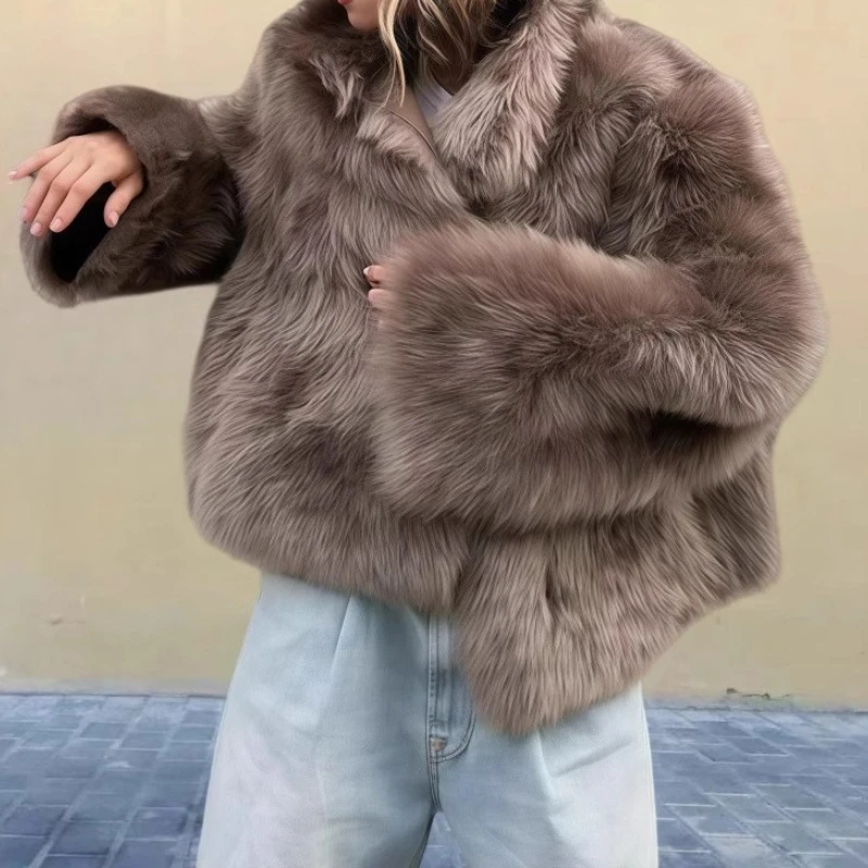 Fashion Commuter Coat 2025 Winter Faux Fur Warm Women's Coat