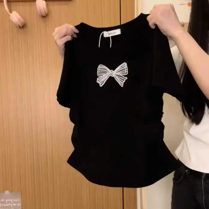 

Bla Embroidered Knot ort Sve T-irt Women's Japanese Sle Ins Wind Pleated Waist Inward ort Length Summe...