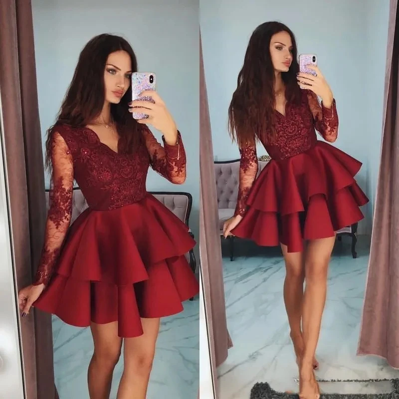 

Burgundy Charming Homecoming Dress V Neck Graduation Dresses Short Prom Party Gowns Long Sleeves Maxi Vestidos Cocktail Gowns