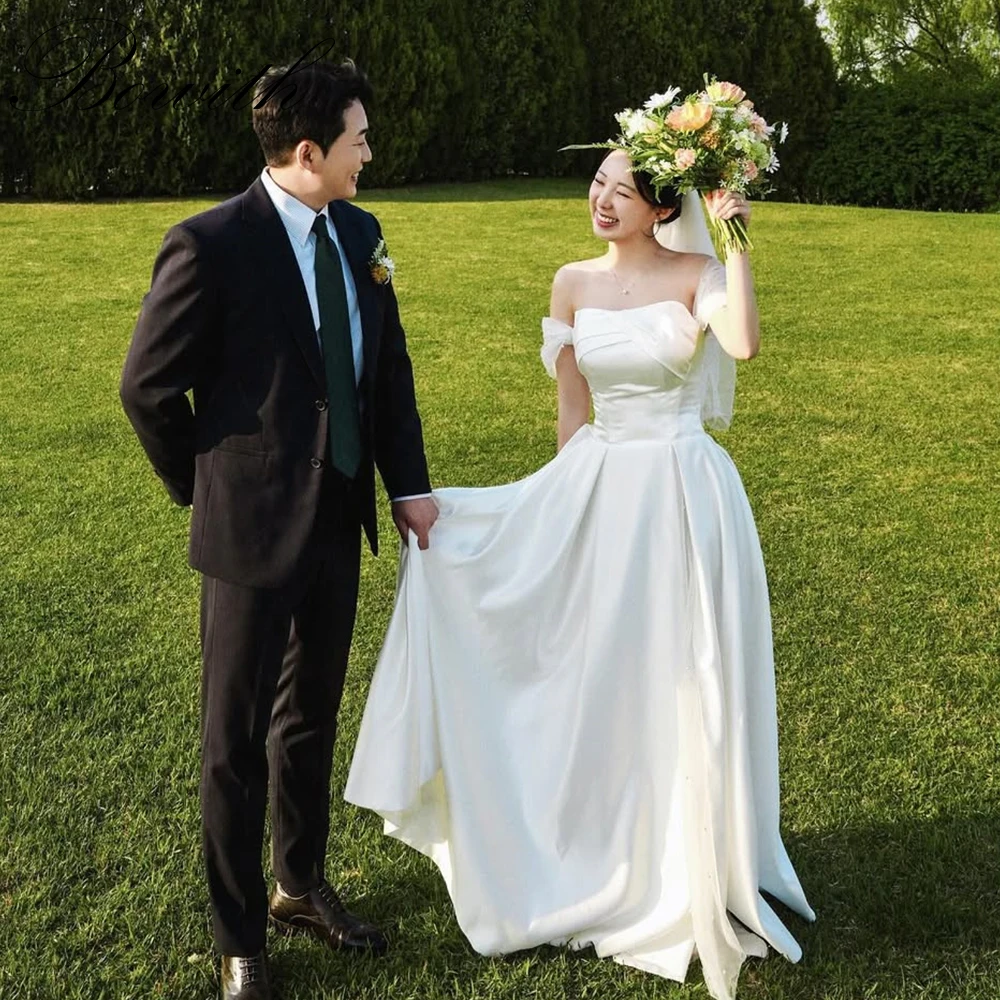 

Bowith Off the Shoulder Korean Wedding Dresses A-Line Satin Bridal Gown Floor-Length Corset Wedding Gown Customized