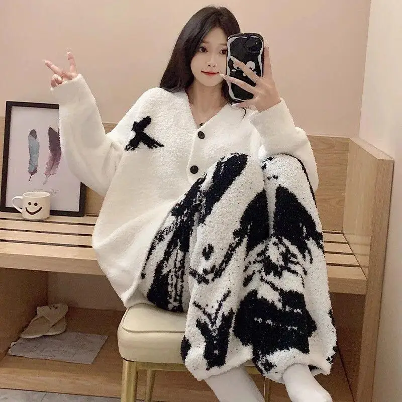 여성용 따뜻한 겨울 파자마 세트, 반털 안감의 세련된 홈웨어, 귀엽고 부드러운 파자마 세트