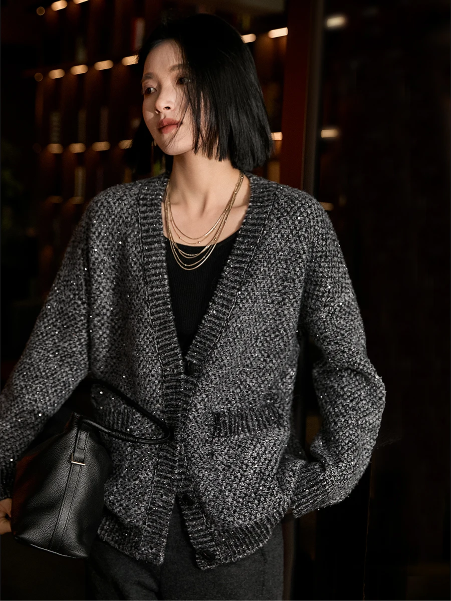 

Новый осенне-зимний кардиган Xhange с V-образным вырезом, бисером и пайетками, золотисто-серебристый, свободного кроя, женский топ, мягкий вязаный, длинный рукав, для офиса