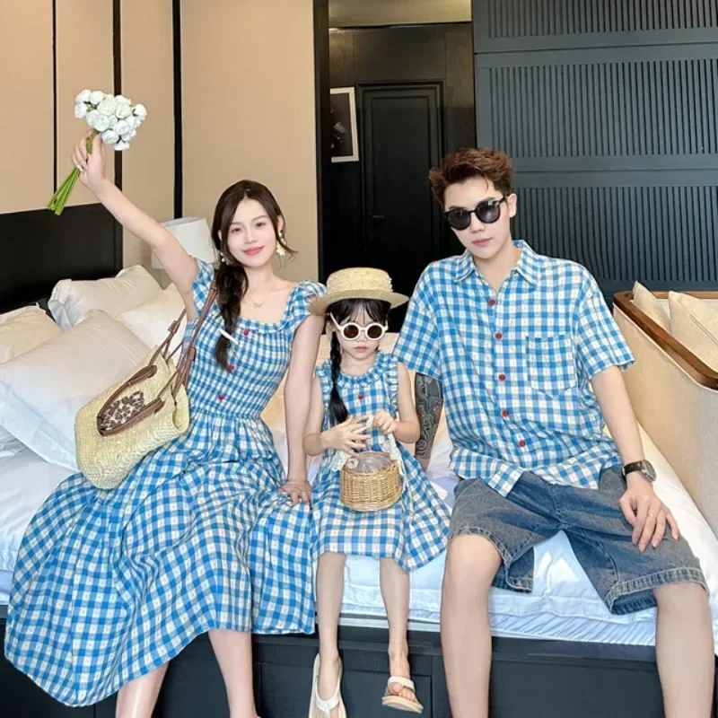 Holiday Couple Look Family Matching Clothes Mom and Daughter Resort Plaid Dress Dad and Son Shirts Korean Children's Clothing