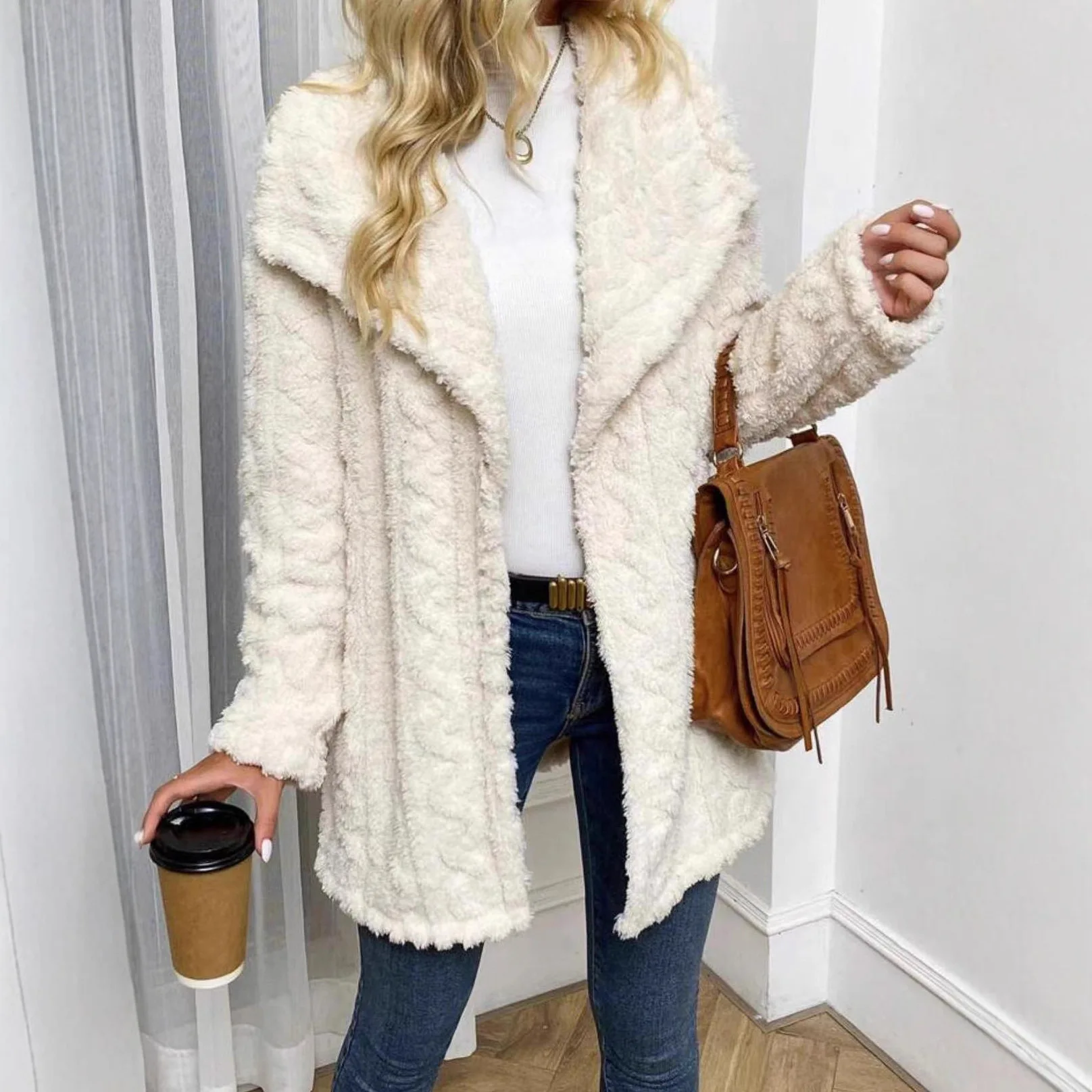 

Large Lapel Buckle-free Cardigan Casual Women's Autumn and Winter Plush Jacket
