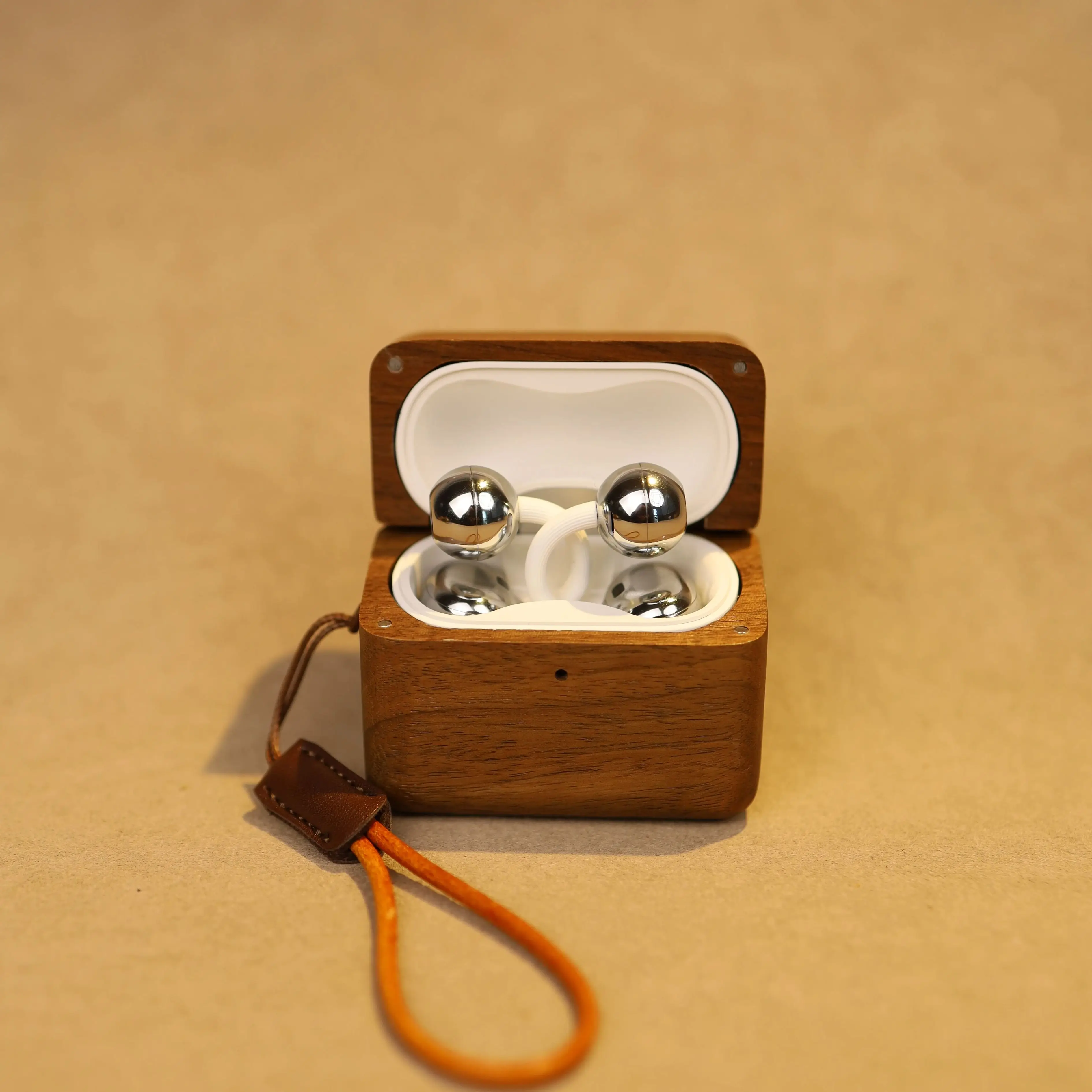 Real Walnut Wood Case for Huawei FreeClip 2, Handmade Protective Earphone Cover with Natural Grain,Solid Wood Case for FreeClip