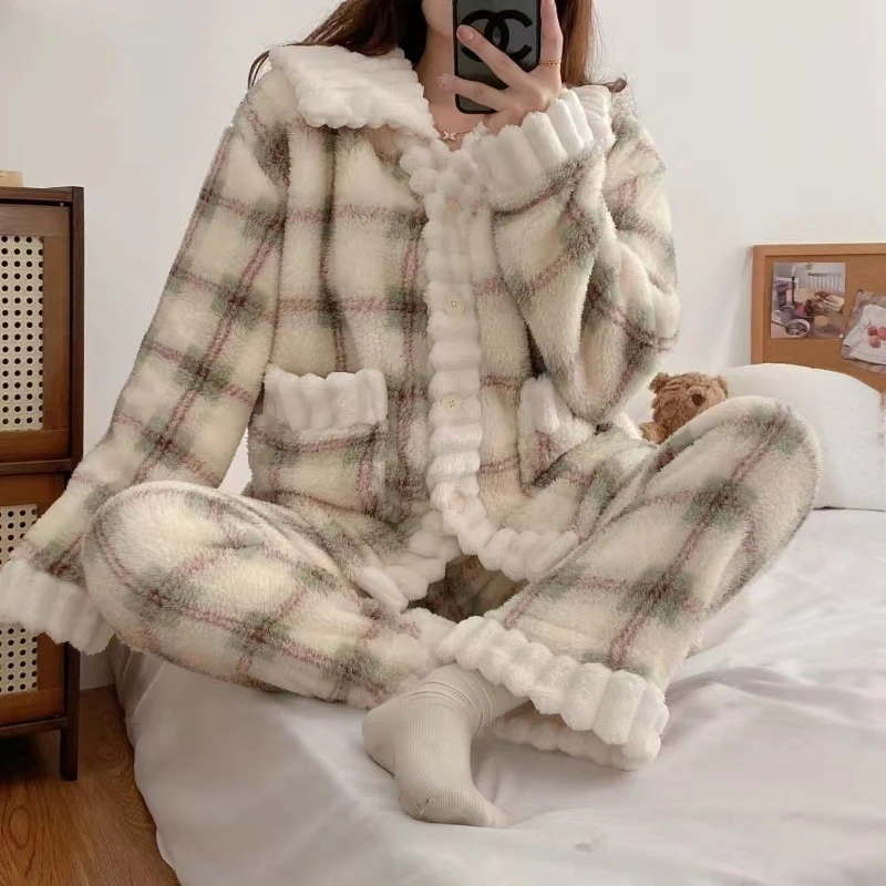 2024 New Pajama Women Thick Flannel Sleepwear Sweet Lovely Coral Velvet Loungewear Loose Winter V-neck Autumn Homewear Suit