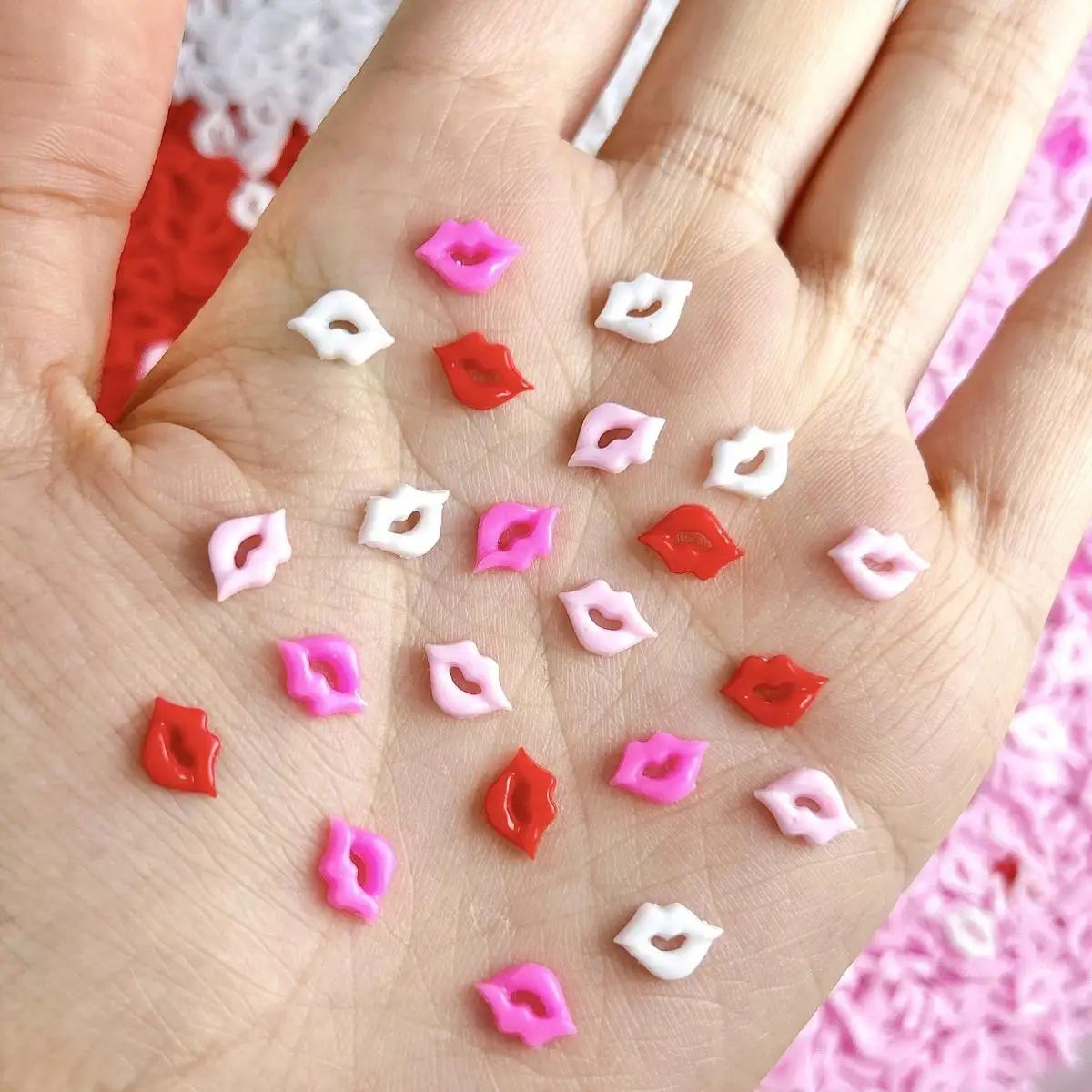 

50PCS 3D Resin Sexy Thick Lip Nail Charms Bulk Sweet 4-Color Red Lip Nail Art Decorations Accessories For Manicure Handmade DIY