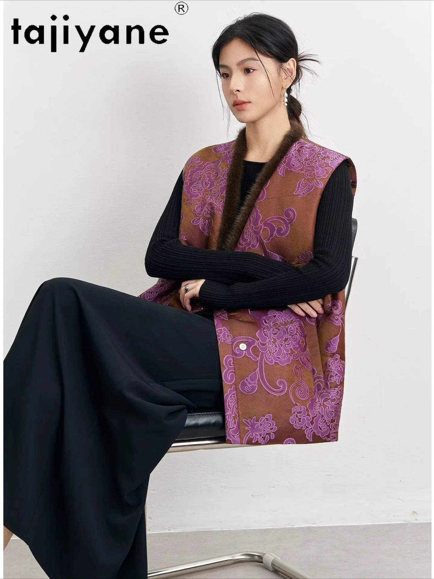 سترة نسائية فاخرة من TAJIYANE 90% بياقة من فرو المنك بدون أكمام معاطف جاكار سترة شتوية 2025 ملابس نسائية