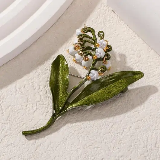 بروش لؤلؤ نبات المينا الرجعية للممثلة، جودة أنيقة، زخرفة جرس الأوركيد، إكسسوارات مشبك زهرة الصدر