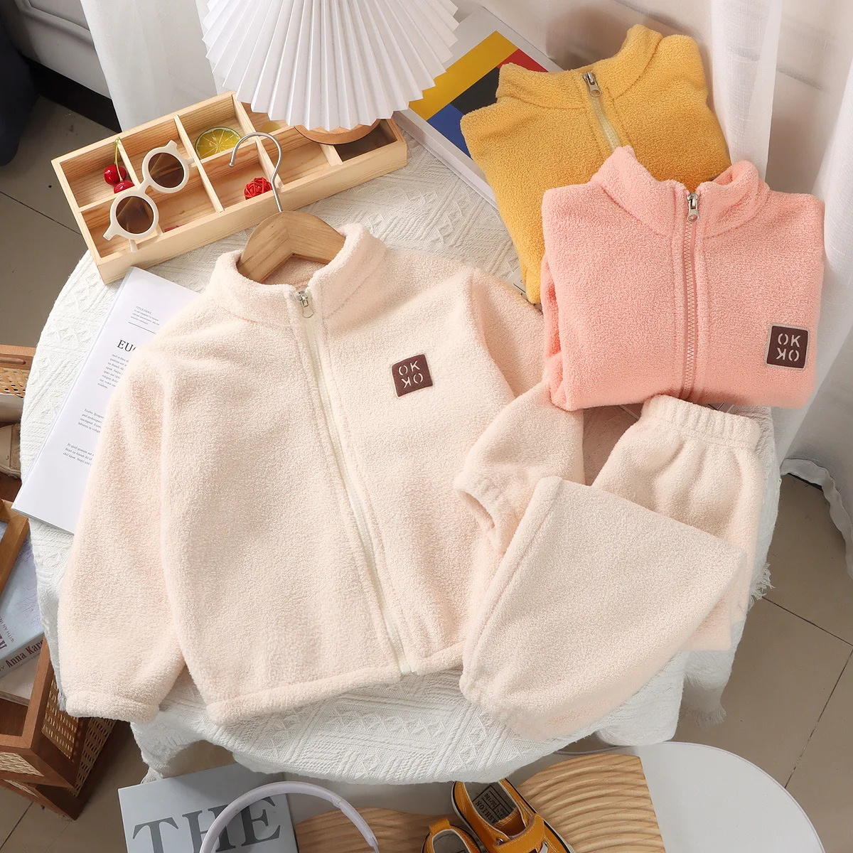 

Children Autumn Winter Clothes Warm Fleece Suit Thickened Outfits Kids Zipper Plush Sets 2pcs Boys Girls Home Wear Clothing 2-8Y