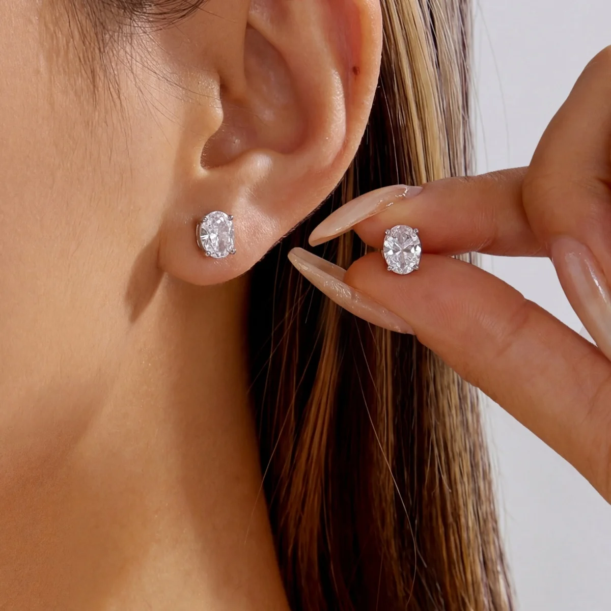 Minimalistische ovale Ohrstecker mit eingelegtem kubischem Zirkon für Damen und Herren, elegante geometrische Ohrringe, für den Alltag, Party, Hochzeit, Modeschmuck – Detail 11