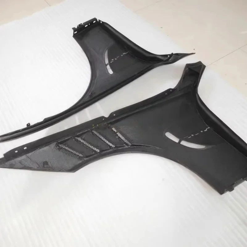 

High Quality One Side Carbon Fiber Fender Flares Wheel Eyebrow Mudguard Sticker For M3 M4 F80 F82