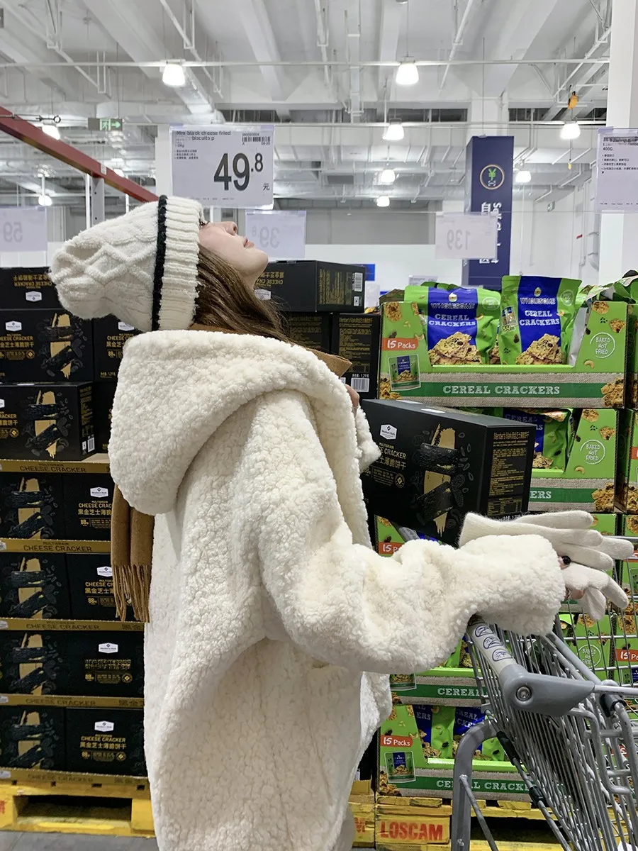 2025, neuer Damen-Lammfellmantel, Winter, Thiened Long Sve, lockere Passform, mit Kapuze, weiße Pelz-Oberbekleidung, umweltfreundliches Leder