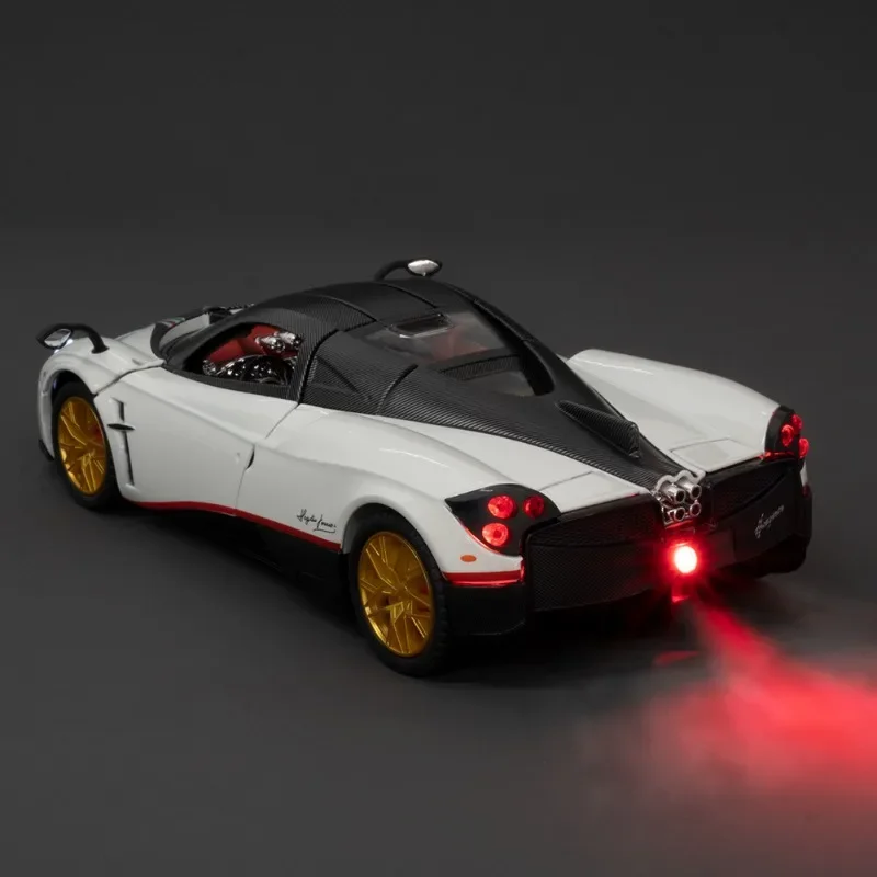 Spray Diecast Alloy 1:24 Pagani Huayra Super Car Model Sound Light Pullback Collective Voiture Miniature Home Decor Kids Toys