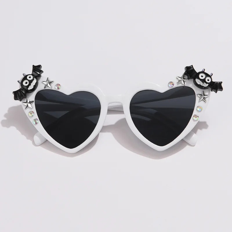 Halloween Sunglasses Devil Sunglasses Pumpkin Sunglasses Skull Sunglasses Party Sunglasses Women Love Heart Shape Sunglasses