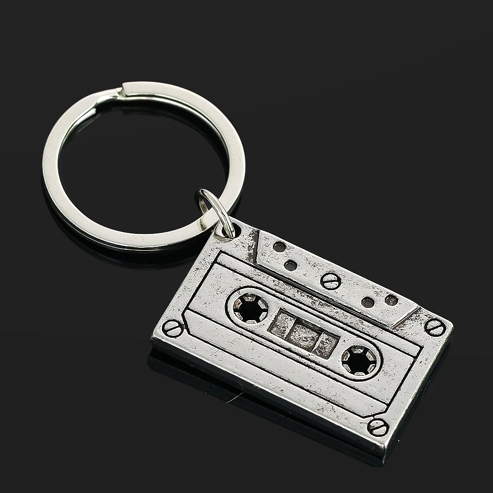 Vintage Magnetic Tape Keychain for Women Men Nostalgic 80\'s Cassette Car Key Rings Backpack Pendant  Concert Souvenir Gift