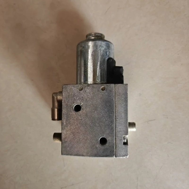 

pressure regulating valve R414002005,R414002004，ED05-000-060-420-1M12A ED05-000-060-010-1M12A - made in china
