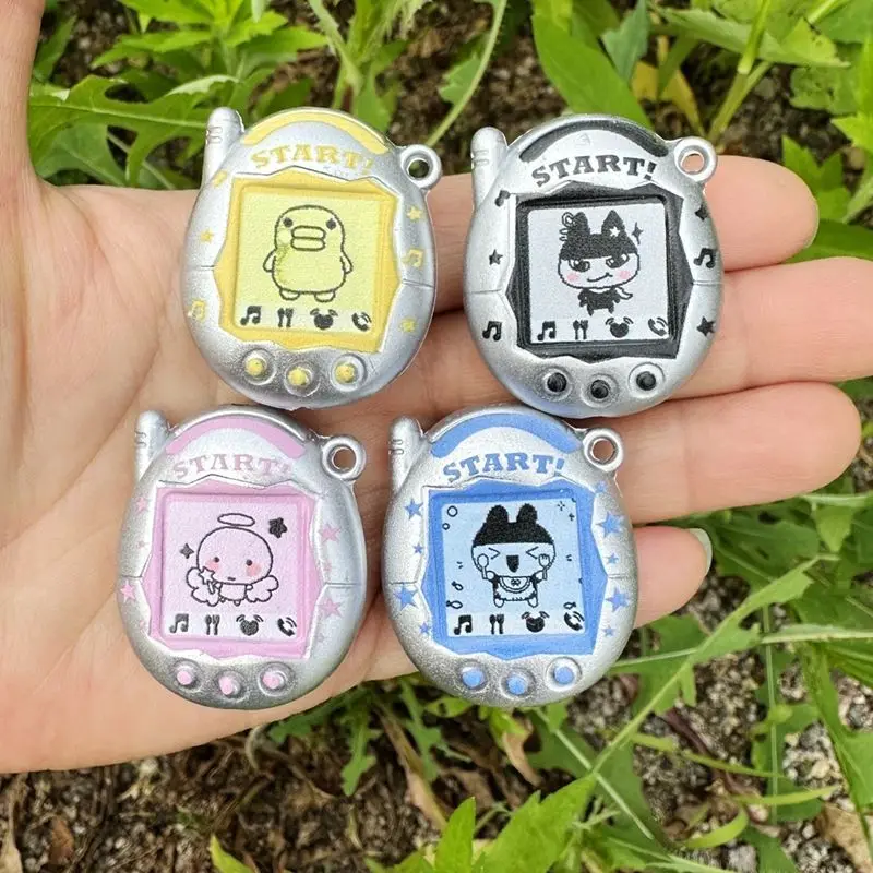 Acessórios de miçangas Tamagotchi com furo passante, prata fosca, impressão dupla face, para corrente de celular, mochila, console de jogos e materiais de artesanato DIY