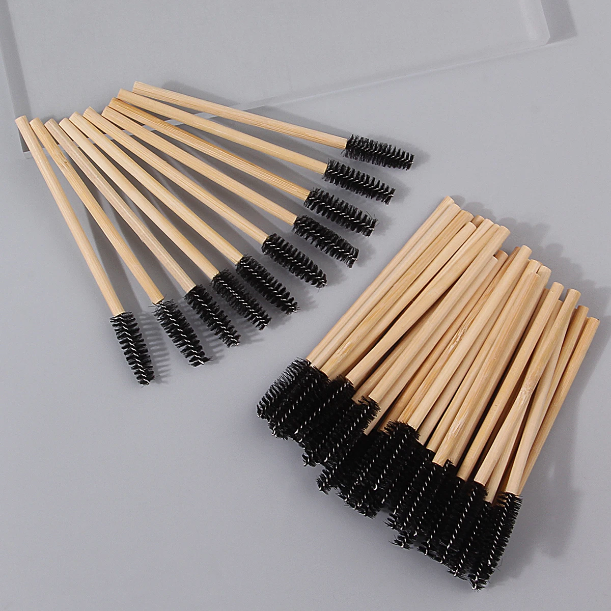 50PCS bamboo-handled spiral soft mascara brush, eyebrow brush, multi-purpose portable eye tool for beginners