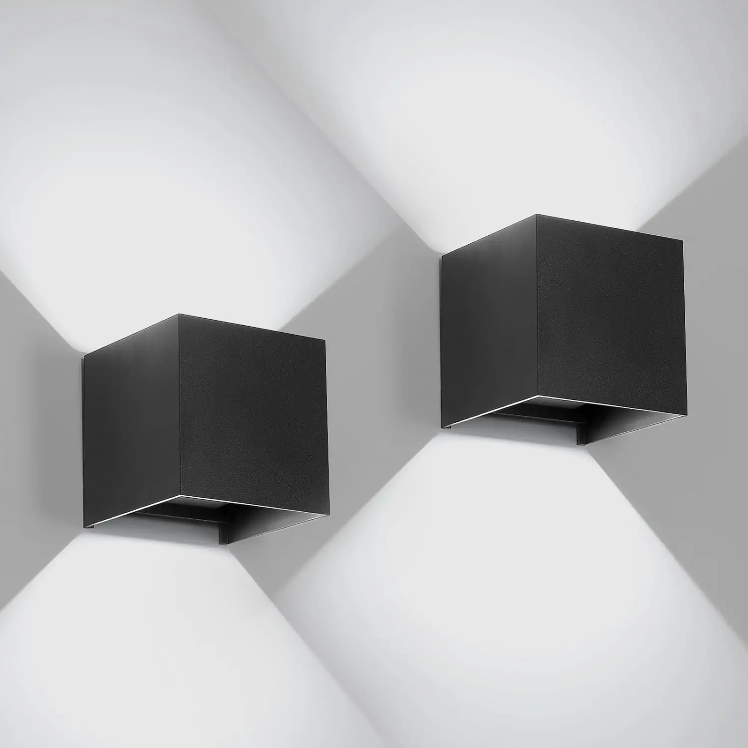 Appliques murales extérieures noires imperméables, 2 pièces, lumière blanche 6W, lumière blanche 6500K, appliques murales à Angle de faisceau réglable pour cours et couloirs