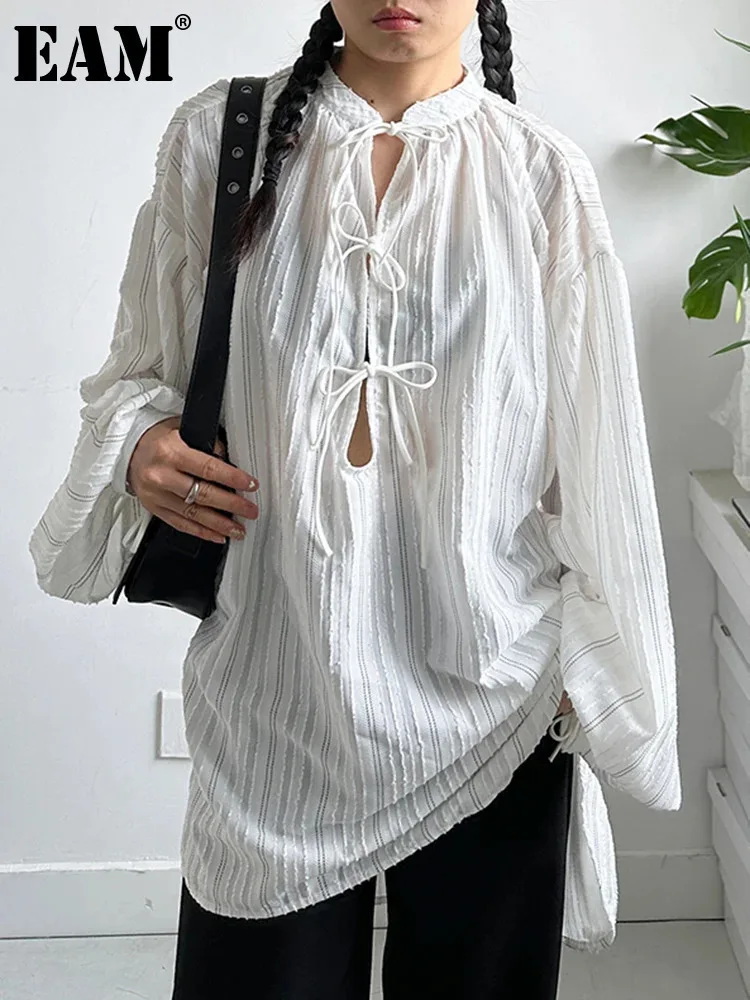 

[EAM] Women White Bandage Big Size Blouse New Stand Collar Long Lantern Sleeve Shirt Fashion Tide Spring Autumn 2024 1DH6988