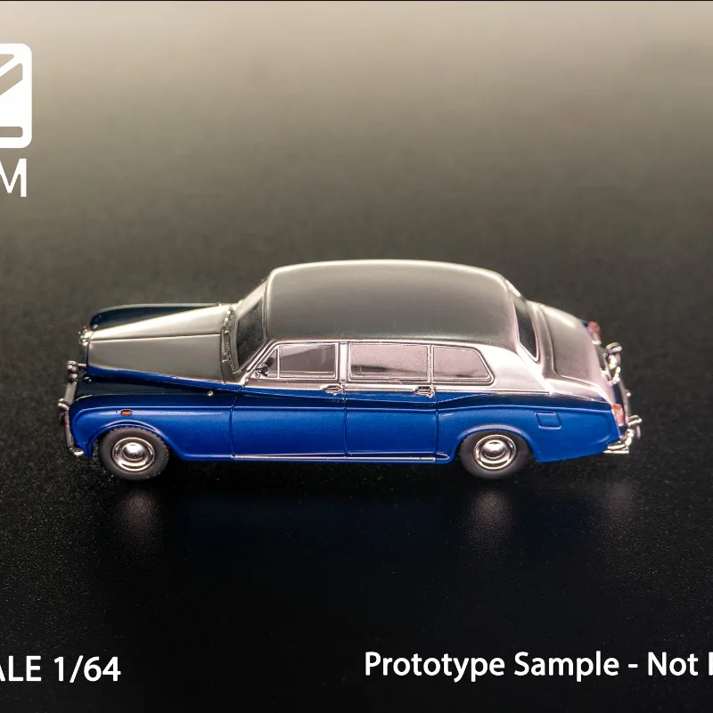 DCM 1:64 Rolls-Royce Phantom VI simulation alloy car model, a festival gift for children and a collectible decoration for adults