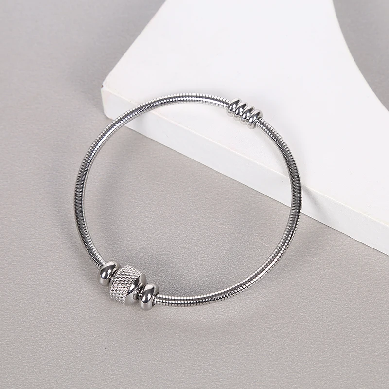 Fashion Simple Wear Resistant Jewelry Women\'s Metal Snake Chain Elastic Waterproof Magnet Self-priming Stainless Steel Bracelets