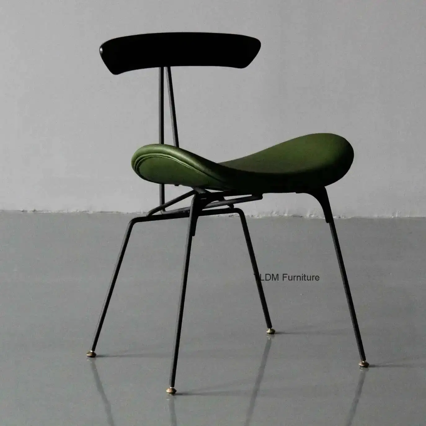 Italian Wrought Iron Dining Chairs Nordic Industrial Style Ant Chairs Designer Single Person Chairs Makeup Stools Ins Chair