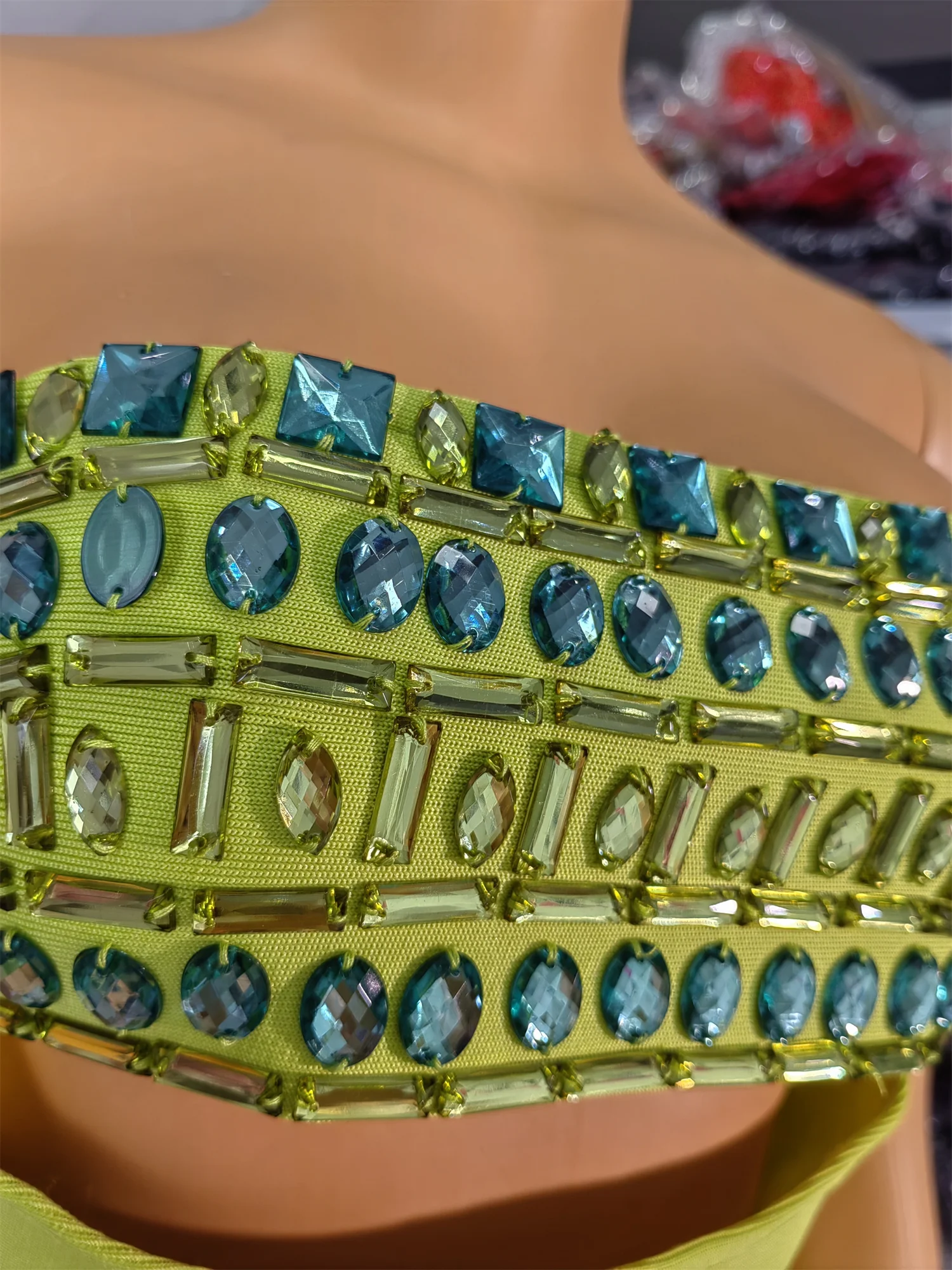 Vestido de verão feminino 2025 verde sem alças cristal bustiter corte bodycon mini elástico bandagem vestido noite clube festa