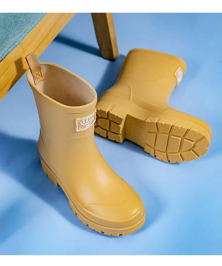 2026 Modische koreanische Damen-Regenstiefel (Wadenhöhe) mit dicker Sohle, verschleißfest, rutschfest, wasserdicht, für die Autowäsche geeignet – Detail 35