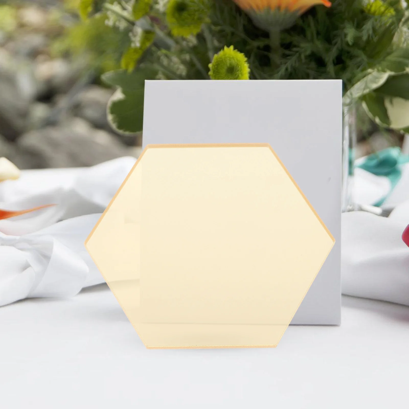 

8pcs Hexagonal Seat Cards Acrylic Table Numbers 3mm Gold Mirror DIY Signs for Wedding Storage Items