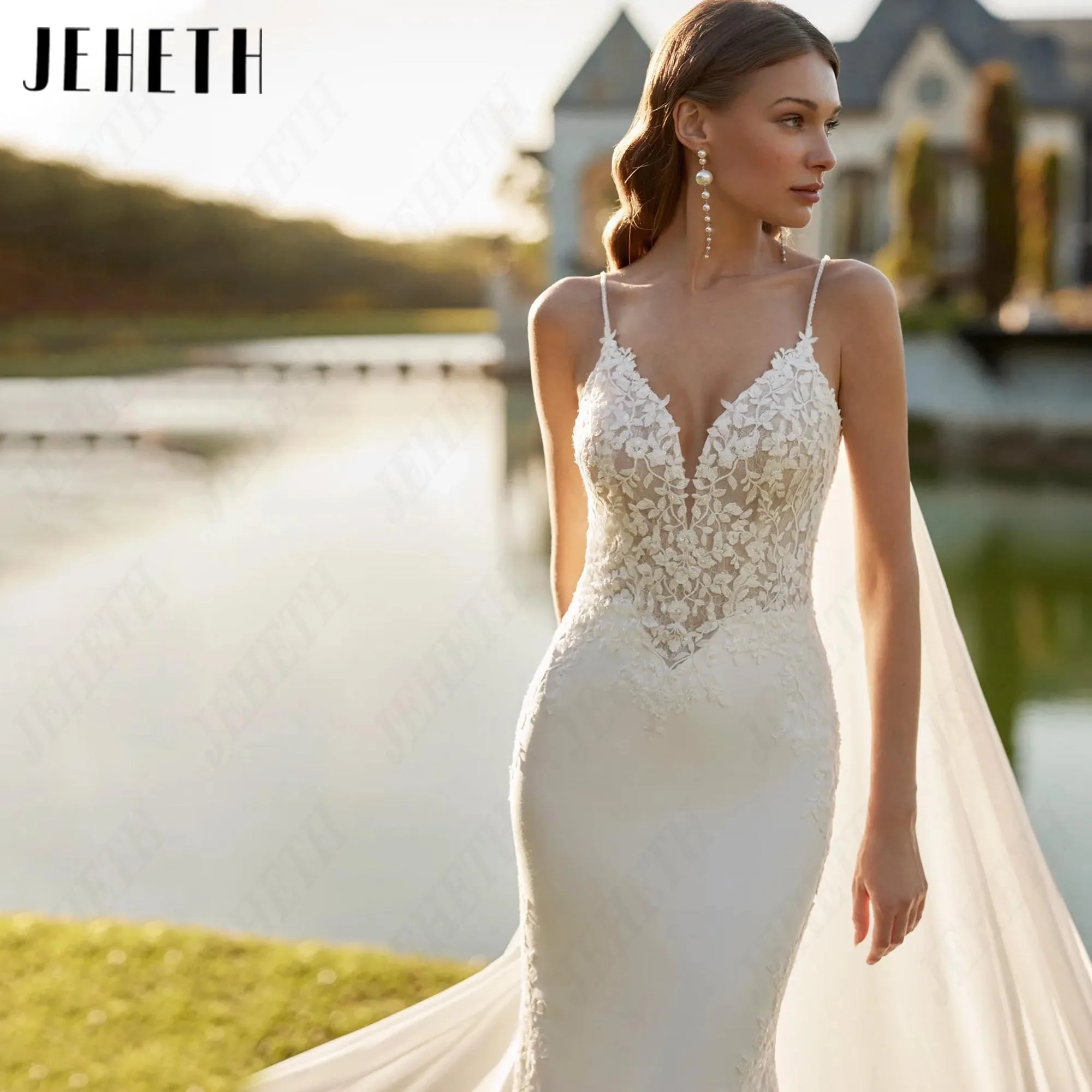 JEHETH Boho Spaghetti Strap Wedding Dresses V Neck Lace Appliques Bridal Gown Mermaid With Jacket Court Train Customized