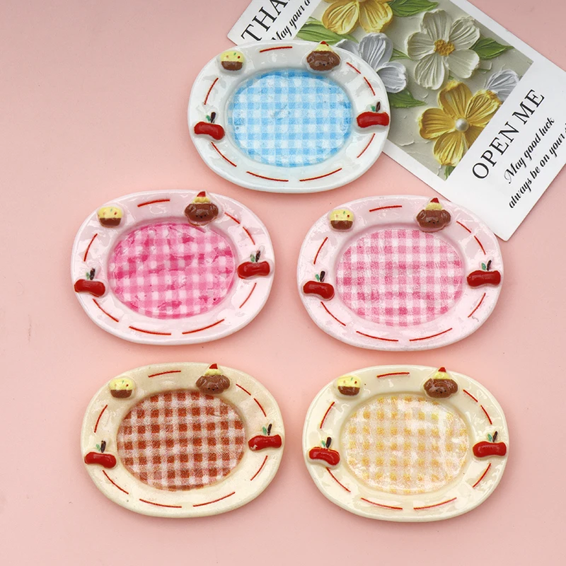 8/80pcs DIY Miniature Resin Decor Simulated Cartoon Checkered Small Plate DIY Dollhouse Toy Resin Figurine