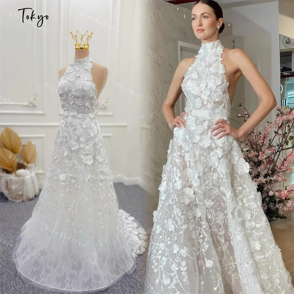 Abiti da sposa con scollo all'americana bianco personalizzato Tokyo Abiti da sposa senza maniche con strascico di corte senza schienale Abiti da sposa a trapezio con fiori