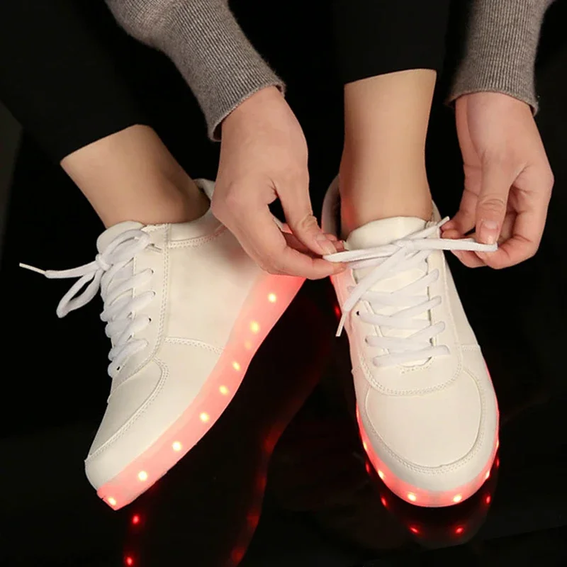 Maogu-Zapatillas luminosas para hombre y mujer, zapatos con luz LED, con carga USB brillante, 2024