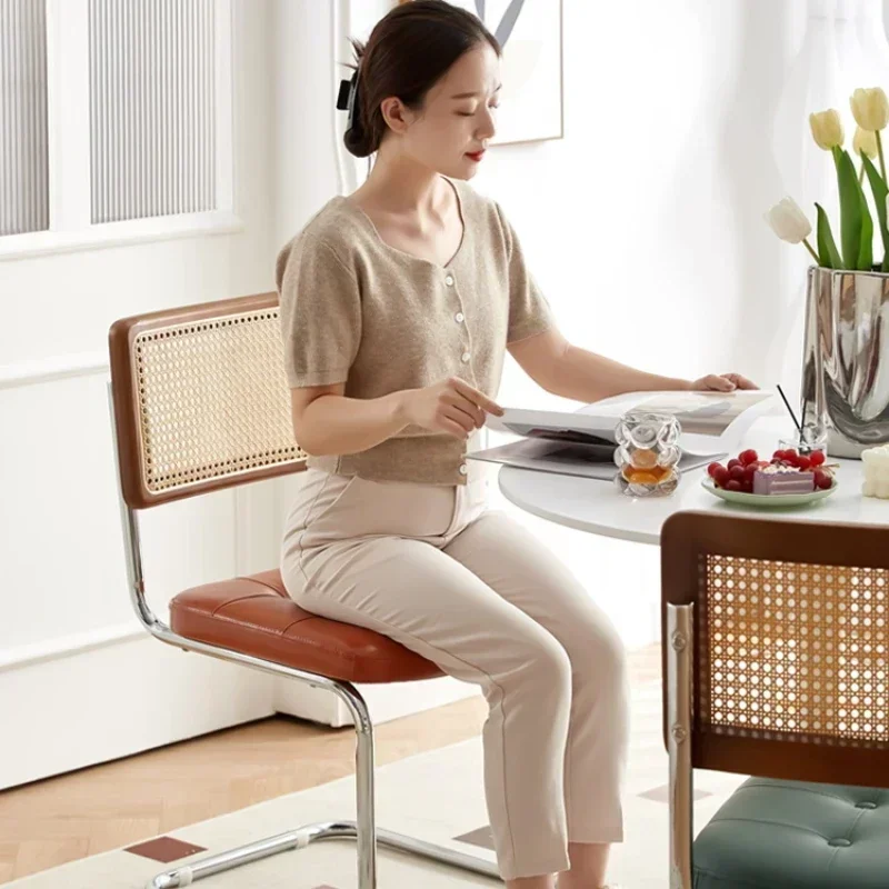 Nordic Solid Wood Rattan Chair Vintage Dining Chair Home Restaurant Cafe Lounge Chair Retro Style Comfortable Seating Furniture