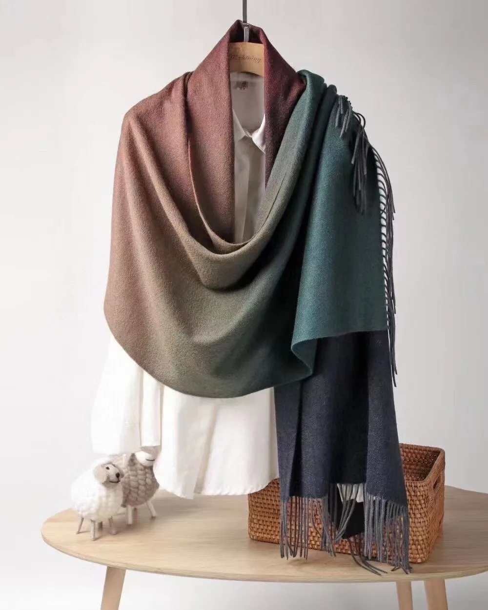 

Fashion Adults Blanket Soft Scarf Autumn Winter Cashmere Shawl Features Gradient Women Providing Warm Softness Thickened 8J2