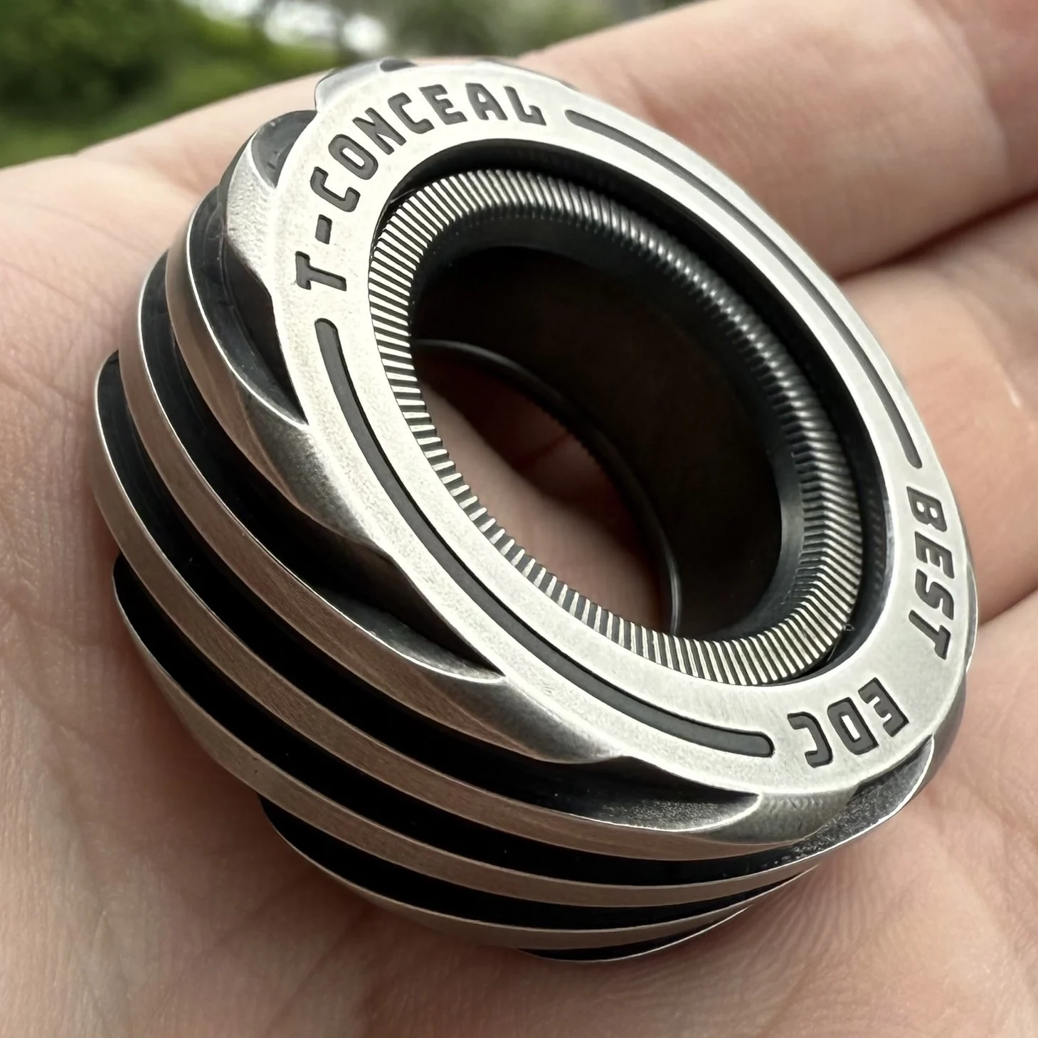 T-CONCEAL Magnetic Fidget Ratchet Ring EDC Toys Adjustable Haptic Ring Stainless Steel Fingertip Metal Tyre Toys Stress Spinner