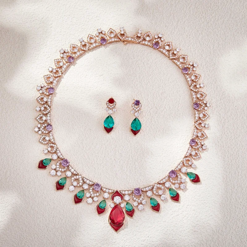 

Europe America Style Earrings Necklace Women Lady Inlay Red Green Drop-shaped Cubic Zircon Tassels Plated Gold Party Jewelry Set