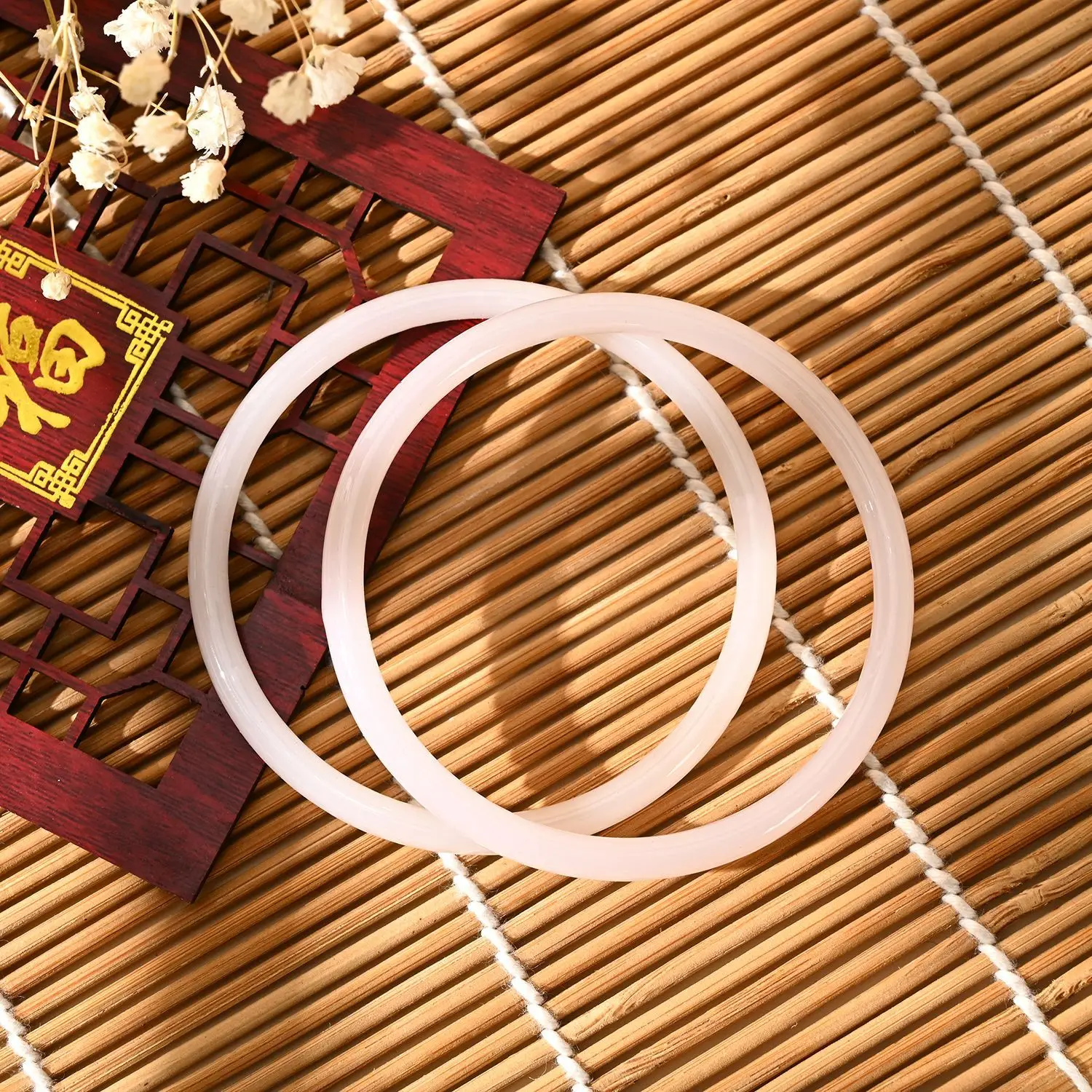 2Pcs/Set Solid Color Jingle Bangles Cute Retro Simple Glass Bracelet Exquisite Femme Fashion Women's Casual China Jewelry Gifts view 3
