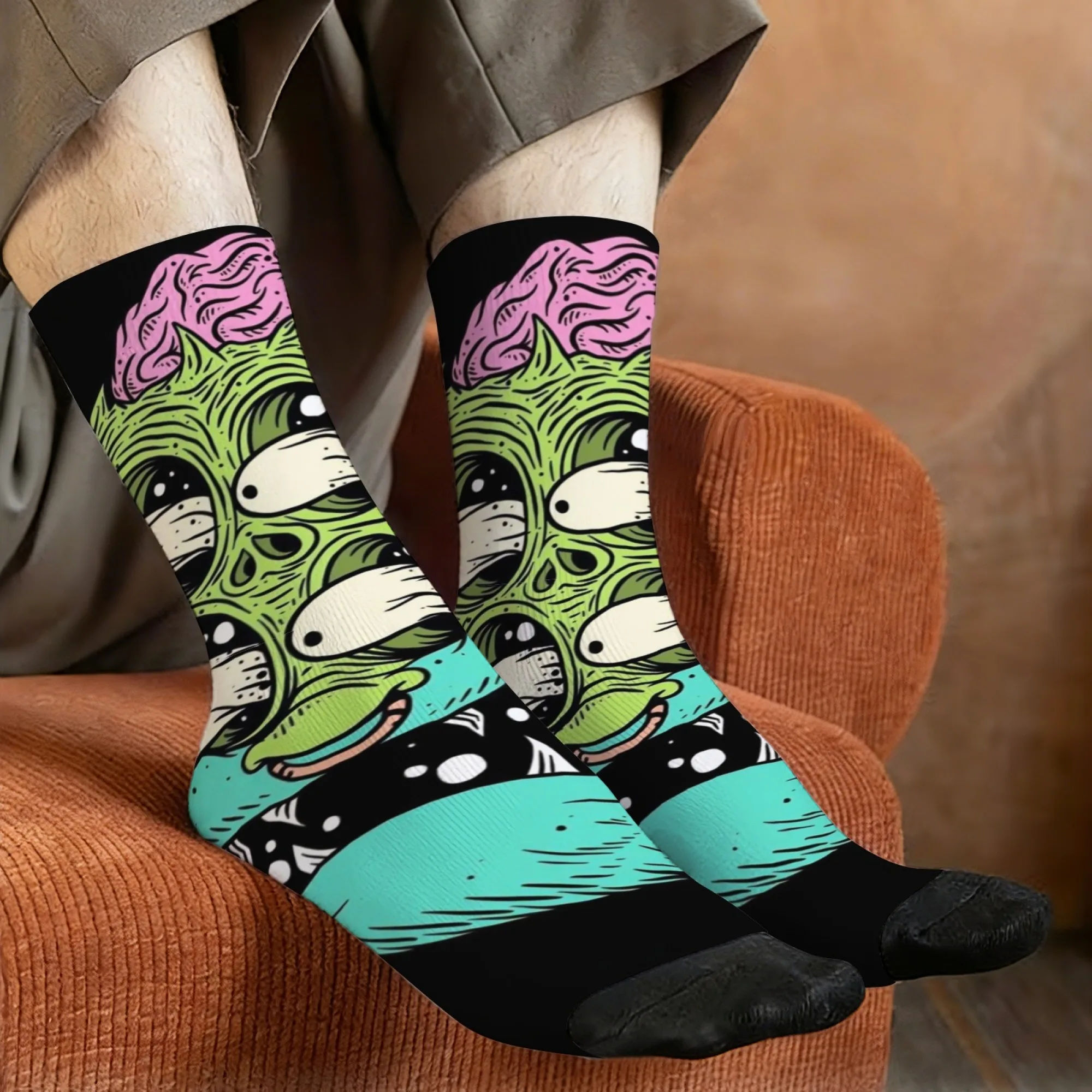 Street Graffiti Zombie Socks Soft Comfortable Skin-Friendly Men's Socks for Outdoor Sports Fitness Fun Novelty Humorous Socks