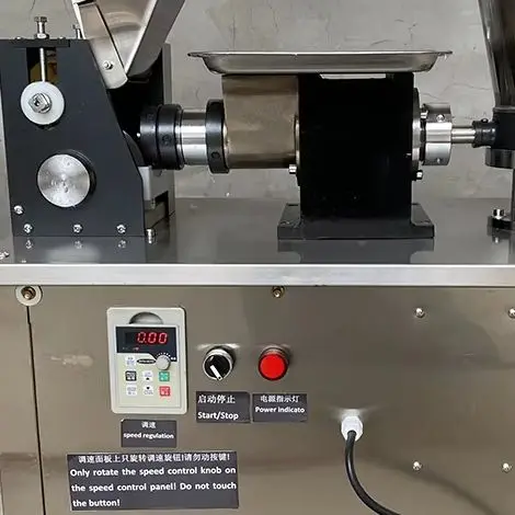 

Автоматическая машина для приготовления самосы из нержавеющей стали, формовщик полуфабрикатов гёдза и эмпанада в форме полумесяца