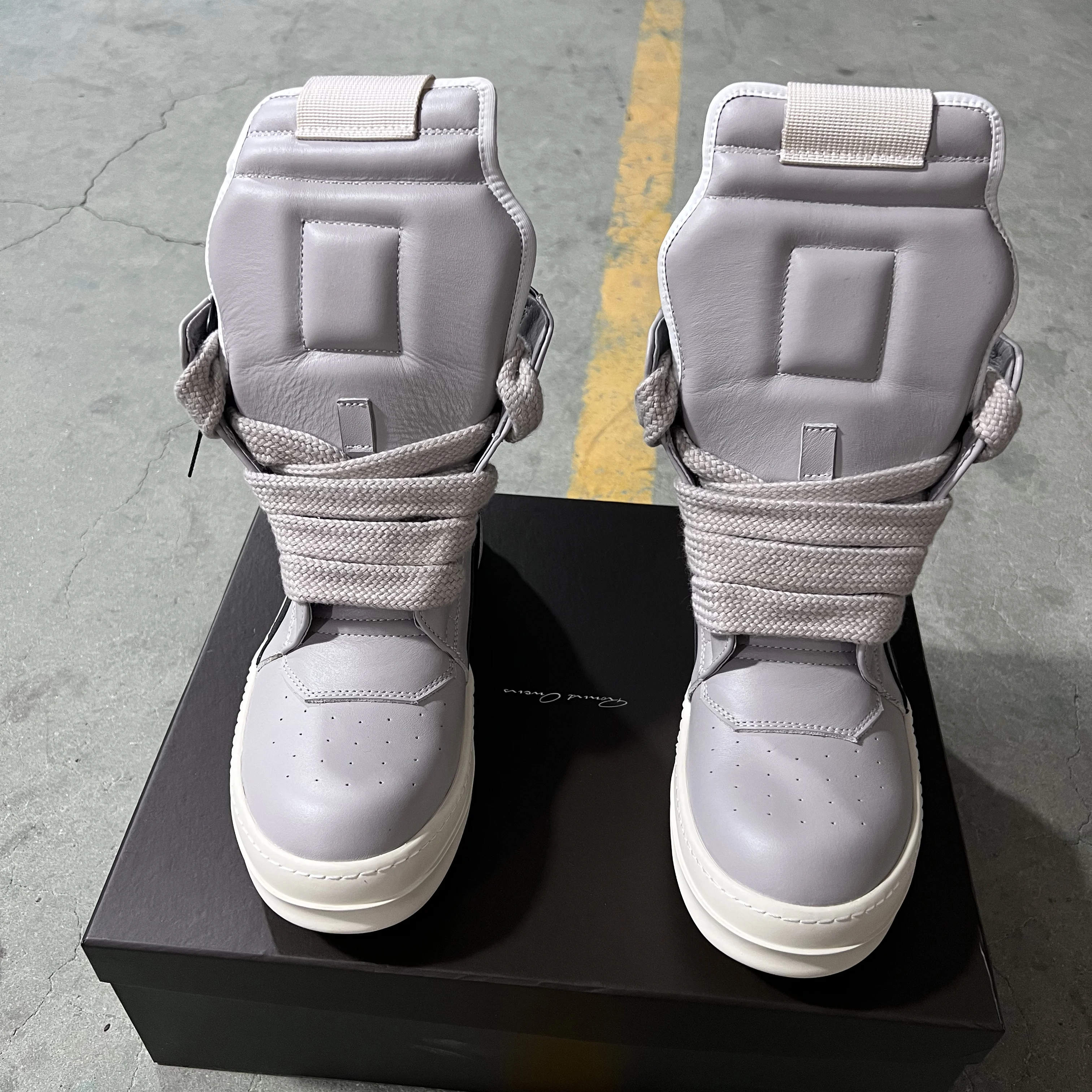 Brand Casual Men Shoe High Top owen Women Sneaker Quality Designer Grey Leather Jumbo Laces Street Flat Thick-sole Ankle Boot