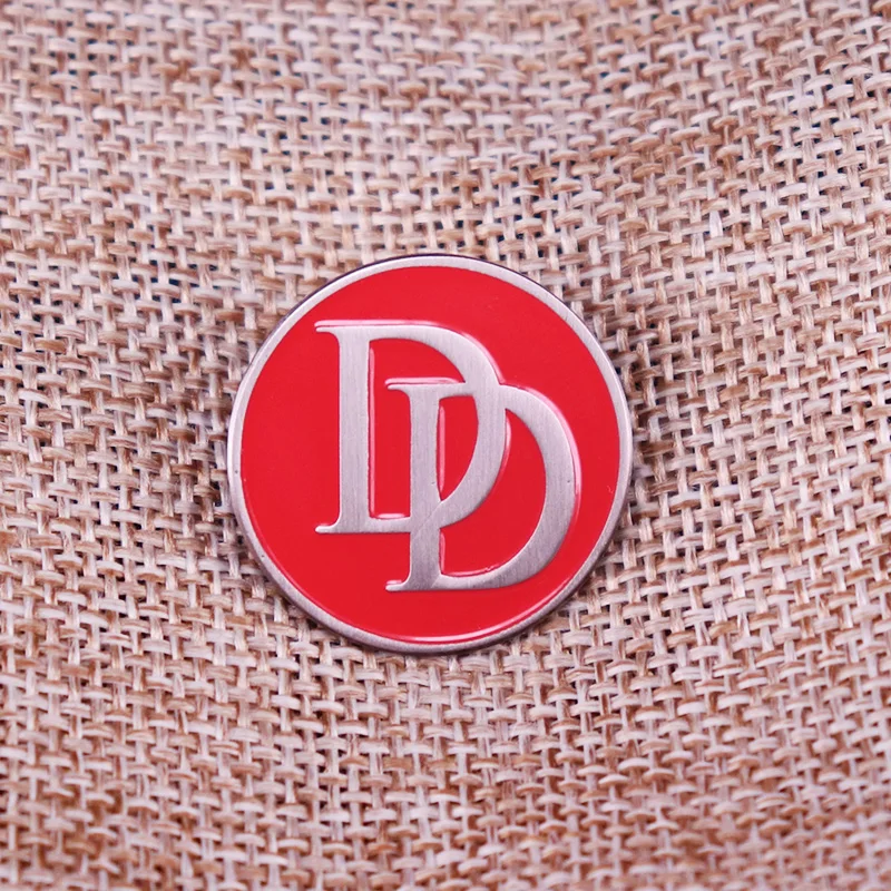 Daredevil-Logo Badge Fantasy Movie Enamel Pin Comic Pin Hat Backpack Decoration