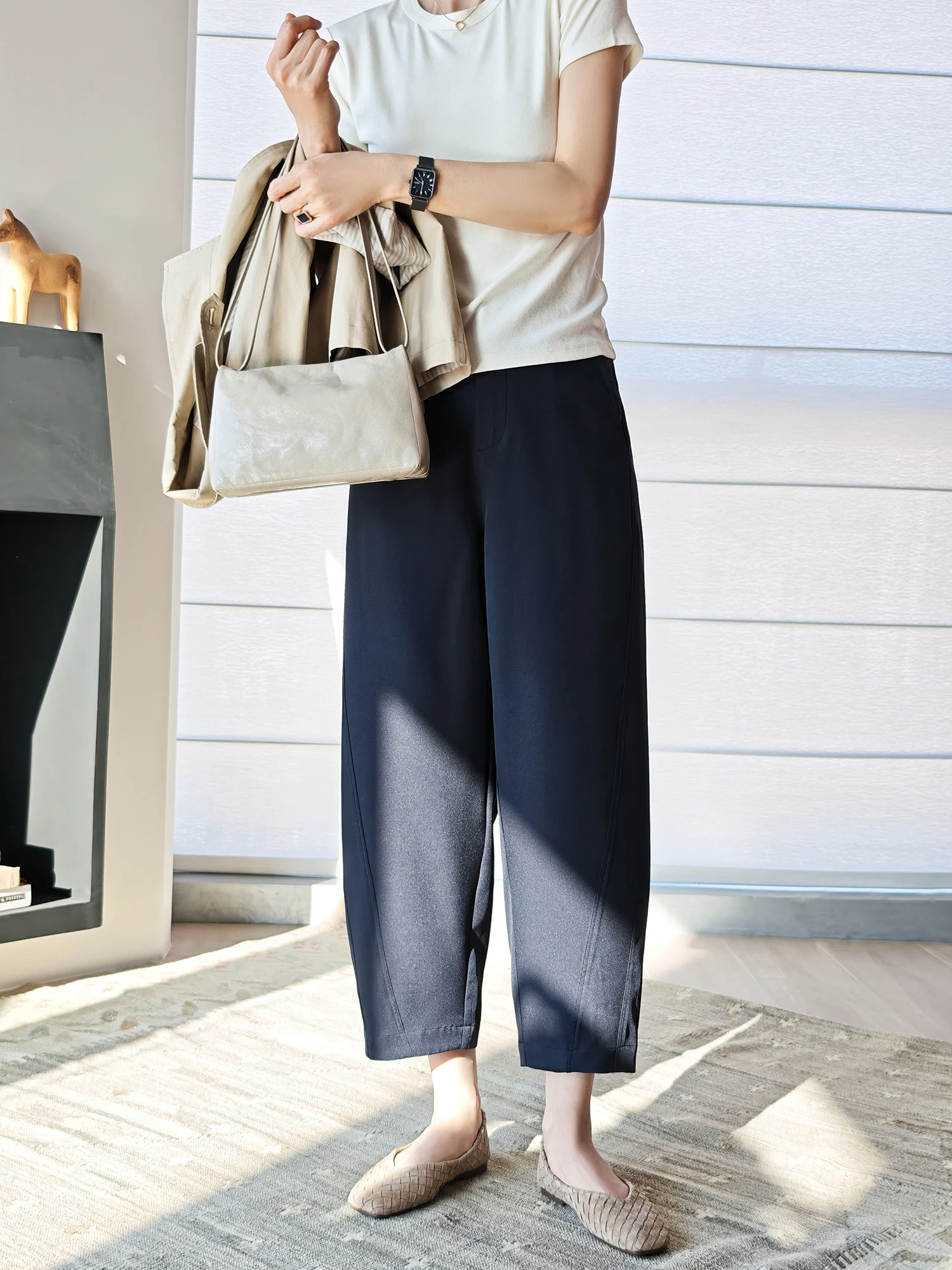 

Smart Casual Pants for Women Spring 2026 Elastic Waist Slimming Hip Covering Nine-Point Balloon Pants Straight Leg Natural Wa...