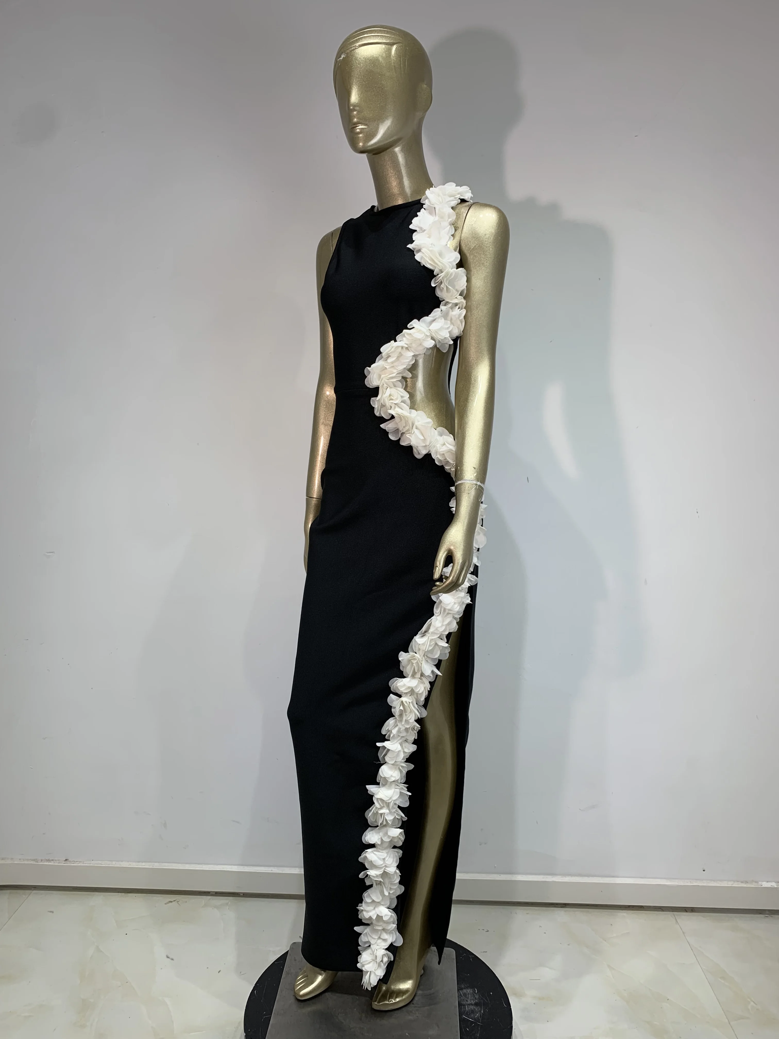 Women Luxury Designer Bandage Dress Black Cut Out White Appliques Maxi Long Bodycon Celebrity Evening Party Runway Dresses