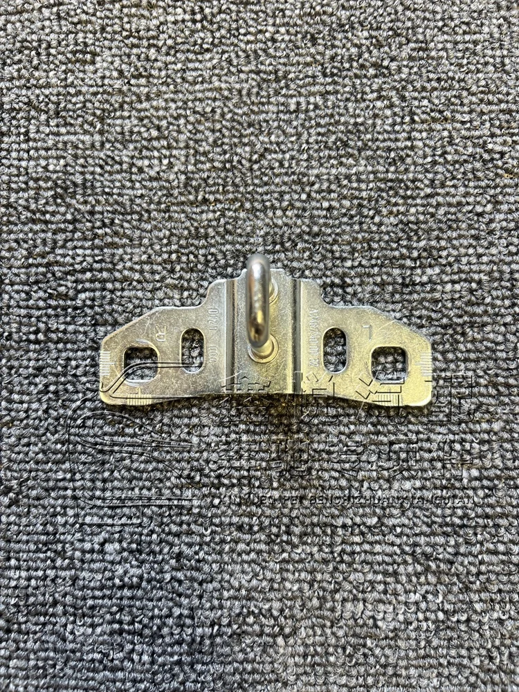 

1Pc for Mercedes Benz GLA200CLA220A180B200GLA200GLB200A180L trunk lock hook